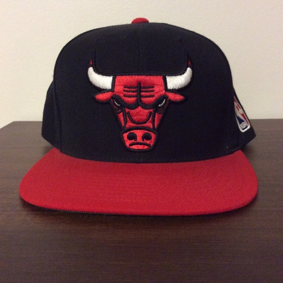 Mitchell Ness Prime Bulls Retro SnapBack (new) - Picture 1 of 5